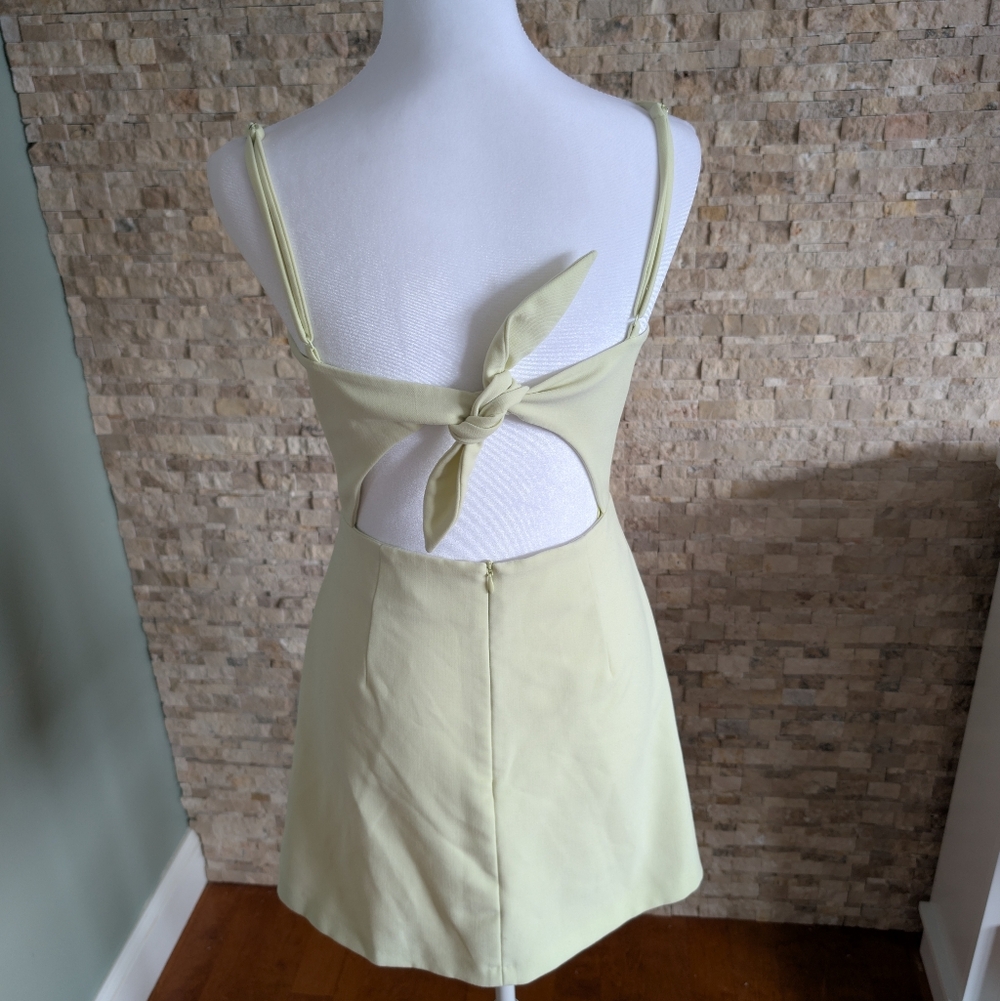 French Connection Whisper Light Yellow Tie  Open Back Mini Dress Sz 2 Pastel image 2